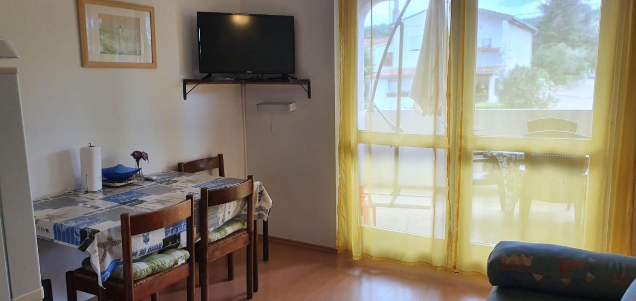 Apartmani Sonia Njivice Eksteriør bilde