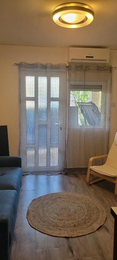 Apartmani Sonia Njivice Eksteriør bilde