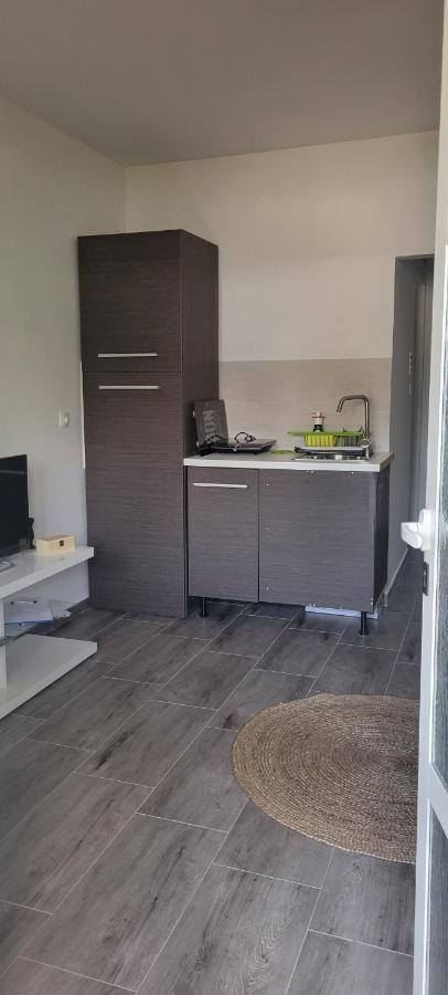 Apartmani Sonia Njivice Eksteriør bilde