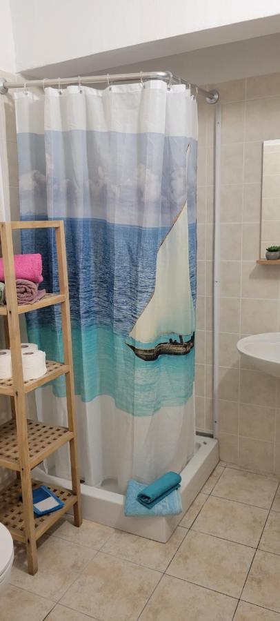 Apartmani Sonia Njivice Eksteriør bilde