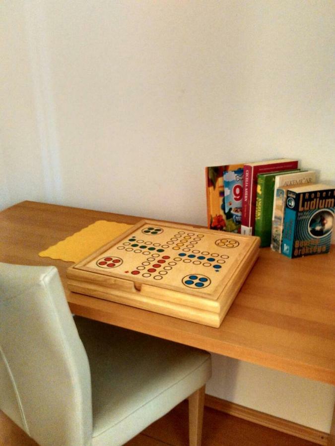 Apartmani Sonia Njivice Eksteriør bilde