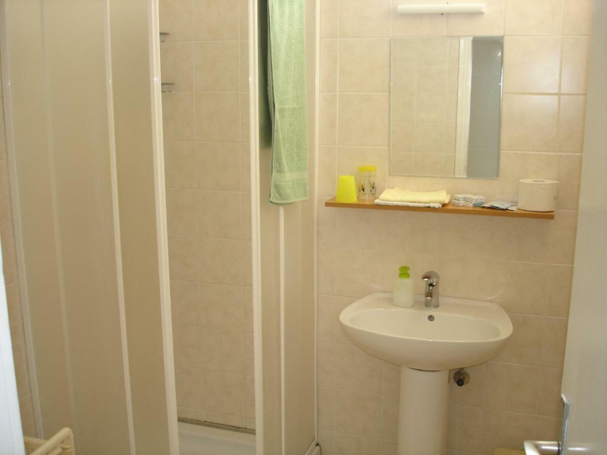 Apartmani Sonia Njivice Eksteriør bilde